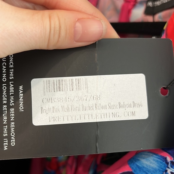 Brand-new pretty little thing mini dress - size 6 - Picture 5 of 5